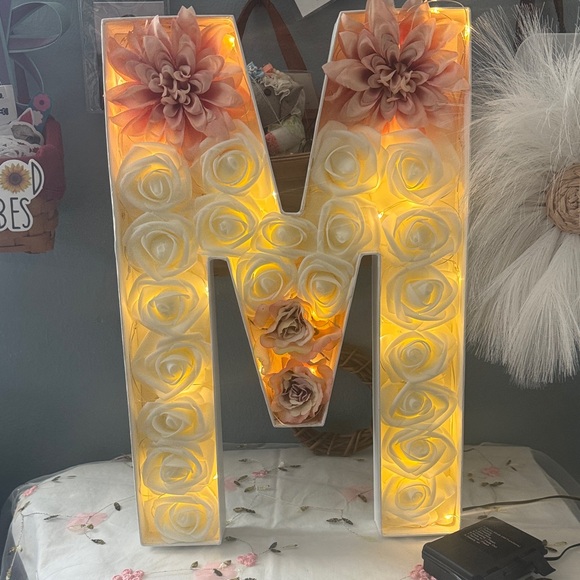 Floral “M” - Picture 1 of 2